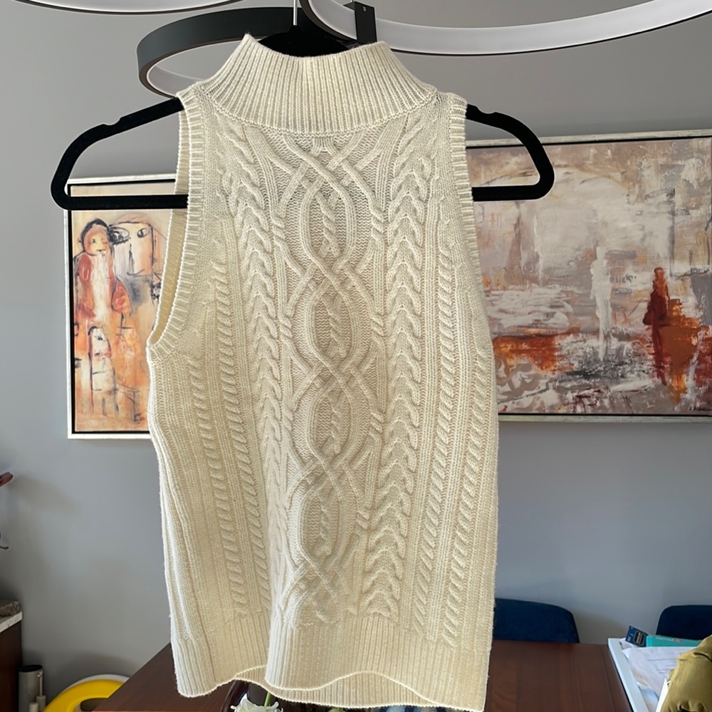 Intermix Exclusive! Ivory / white short sleeve turtle neck / small